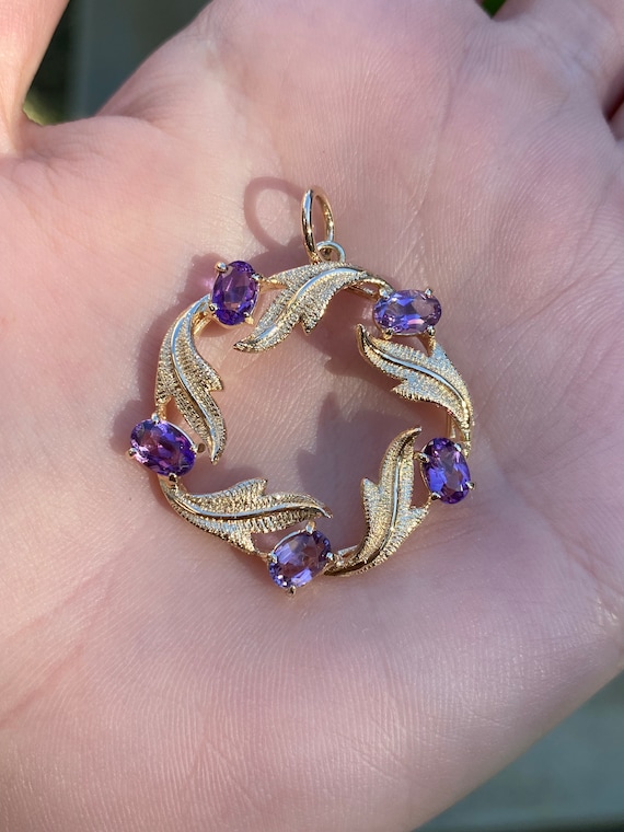 Vintage Solid 14k Yellow Gold Amethyst Leaf Circl… - image 1