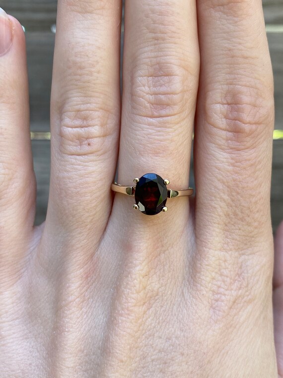 Vintage Solid 10k Yellow Gold Garnet Ring - Size 7