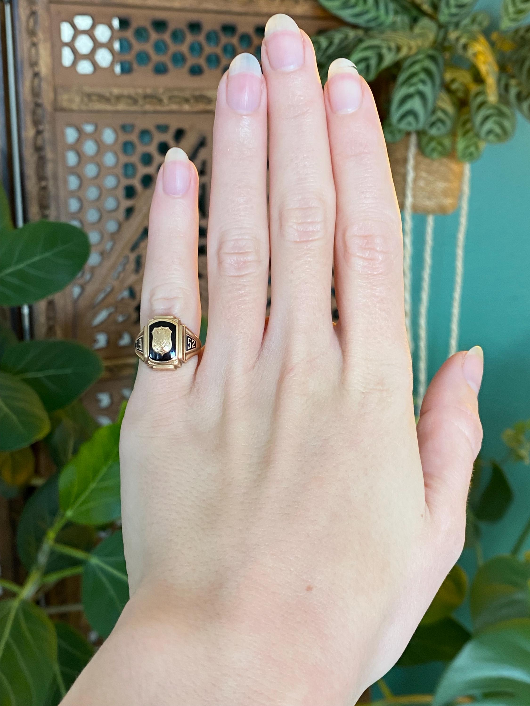 Vintage Solid 10k Yellow Gold Onyx 1952 Class Ring - Size 4 - Etsy