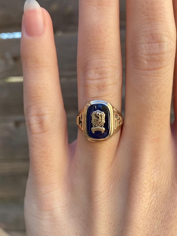 Vintage Solid 10k Yellow Gold Blue Spinel 1962 Class Ring - Size