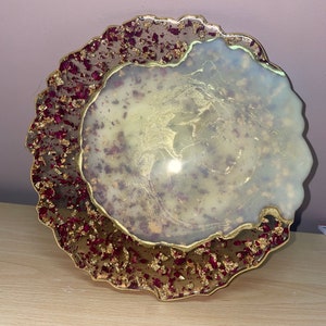 Handmade Round Resin Placemat: Gold & Rose Decor