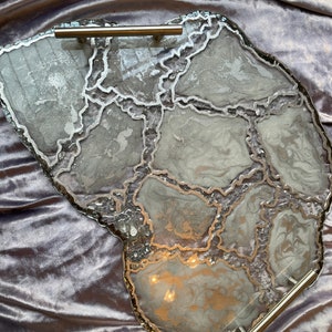 Large Geode Resin Tray - ready-made gift - Geode- Serving Tray - anniversary -centrepiece- geode table - homeware