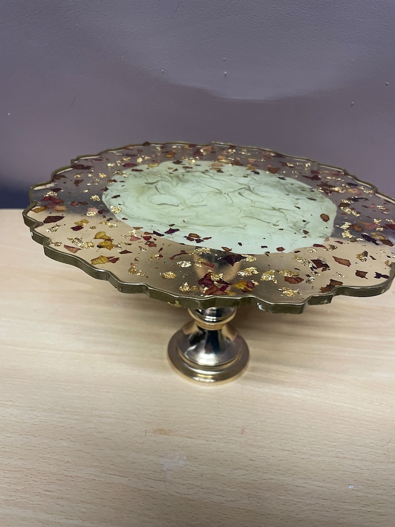 Handmade Resin Cake Stand - Thumbnail 2