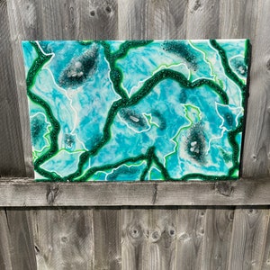 Resin Geode Wallart - Green Wall Art - 60x45cm - crystal art- Modern art - Geode Art - Luxury Home Decor - resin wall art - epoxy quartz art