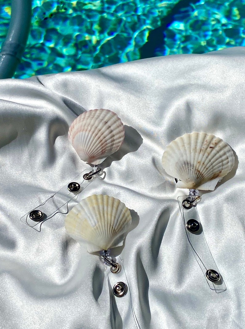 Sea Shell Nurse Health Care Worker Badge l Seashell Fun Badge Reel LPN l Badge Reel CNA l Unique Badge Reel l Beachy Badge Reel l Shell image 3