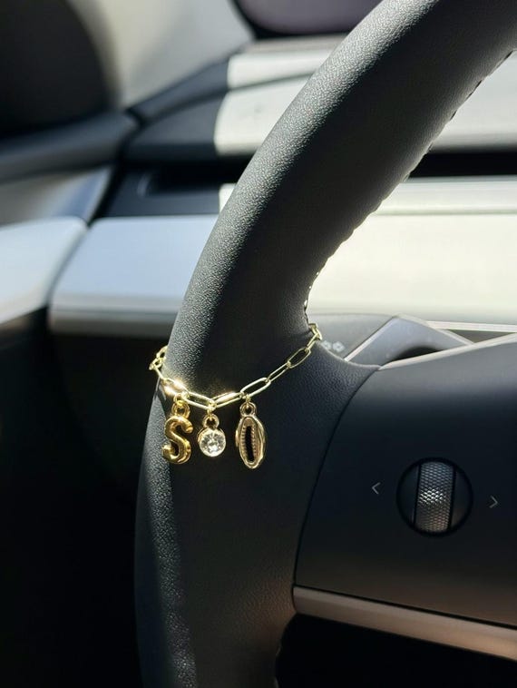 Personalized Car Accessories Gifts: Unique Ideas to Impress Drivers