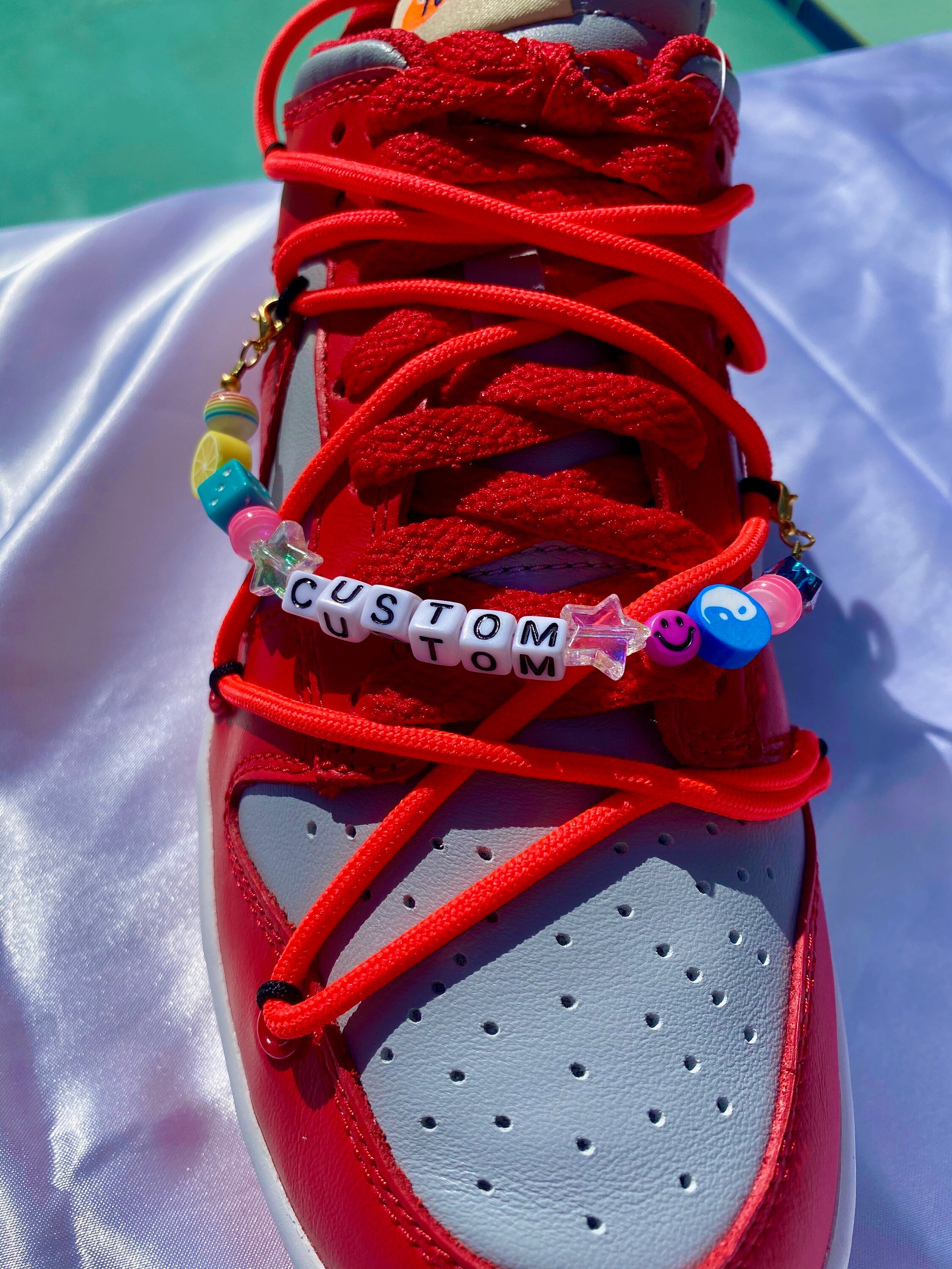 Custom Shoe Beads l Y2k Beaded Joyas personalizadas Sneakers l Etsy