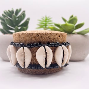 Kauri schelp armband, schelp armband, kralen armband, cadeau voor haar, Afrikaanse kralen sieraden