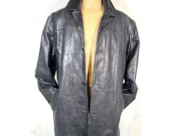 Classic Gap Men's Black Leather Jacket - Immaculate Condition