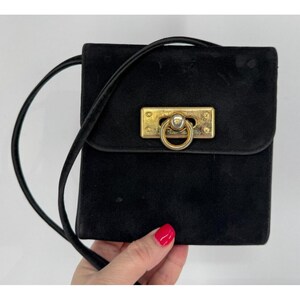 vintage des années 80 Nikolai Canada en daim noir petit sac messager structuré bandoulière sac à main sac à main