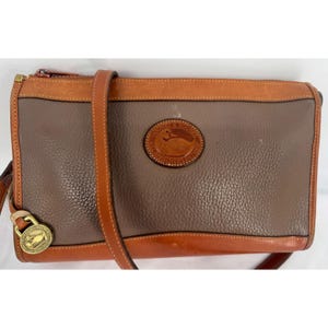 Vintage Dooney & Bourke All Weather Leather Cognac Brown Leather Shoulder Bag Front Logo Handbag