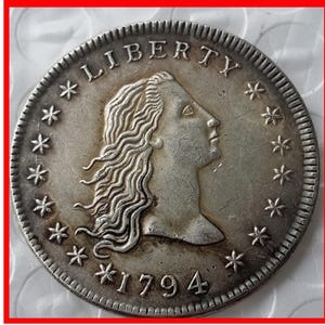 Seltene 1794 Liberty fließendes Haar Silber Farbe USA Cool Münze. Jetzt entdecken!