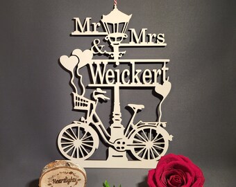 personalisiertes Türschild mit Familiennamen zur Hochzeit Mr. & Mrs. Fahrrad