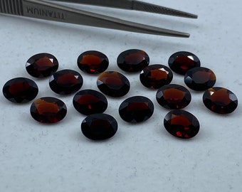 Granate (tailandés) Piedras preciosas sueltas ovaladas facetadas en tamaños variados que van desde 4x3 mm hasta 18x13 mm para la fabricación de joyas