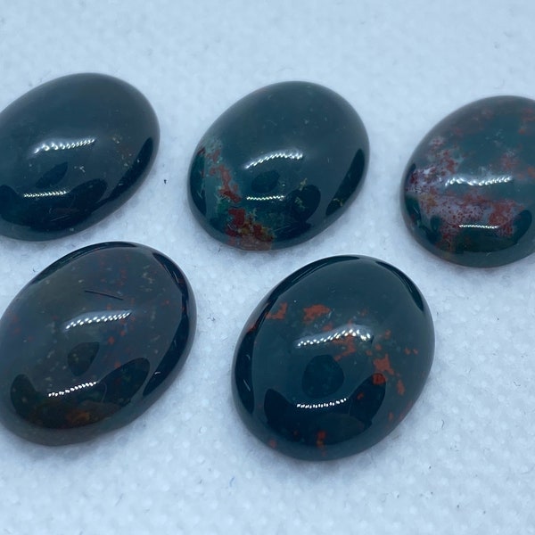 Bloodstone Oval Cabochon Gemstones in Assorted Sizes from 7x5mm to 16x12mm for Jewellery Making