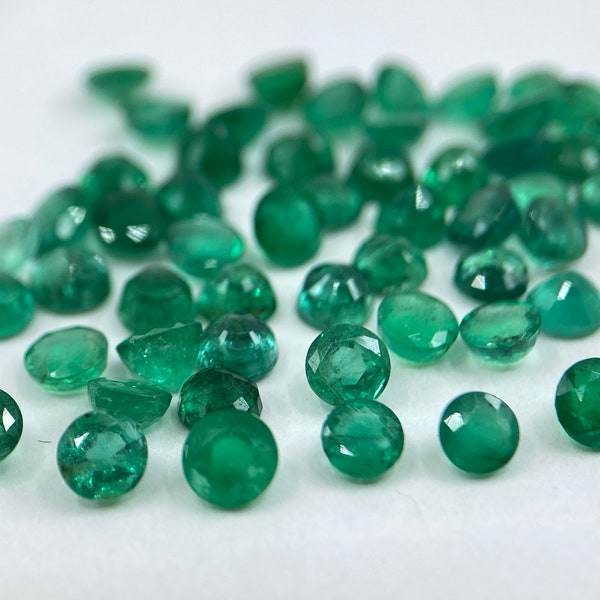 Emerald Round Shape Faceted Loose Gemstones in Assorted Sizes from 1.5mm to 6mm for Jewellery Making