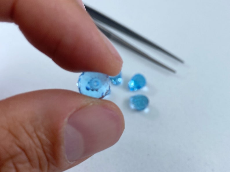 Cuentas de piedras preciosas sueltas de briolette de lágrima medio perforadas facetadas de topacio azul cielo en 8x5 mm, 9x6 mm y 10x7 mm para la fabricación de joyas imagen 6