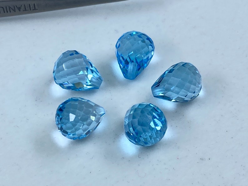 Cuentas de piedras preciosas sueltas de briolette de lágrima medio perforadas facetadas de topacio azul cielo en 8x5 mm, 9x6 mm y 10x7 mm para la fabricación de joyas imagen 2