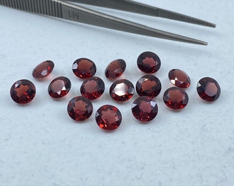 Garnet (Mozambique) Faceted Round Shape Loose Gemstones in Assorted Sizes ranging from 1.5mm to 8mm for Jewellery Making