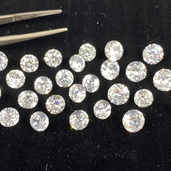 White Zircon Natural Unheated Faceted Round Shape Loose Gemstones in Assorted Sizes from 1.5mm to 8mm for Jewellery Making