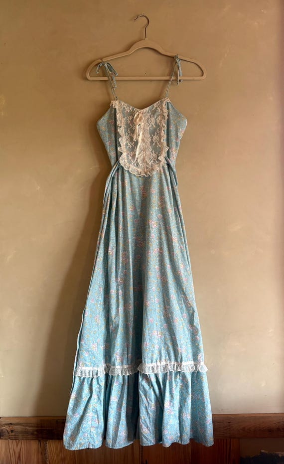 flowy country dress June Bridals Flowy Outdoor Rustic Summer Wedding Dress Destination Off The Shoulder A-Line Backless 3D Floral Lace Country Gown for Brides