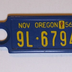 Vintage Disabled American Veterans Oregon License Plate Keychain Fob