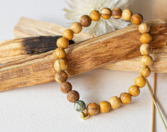 Palo Santo bracelet, golden mini heart, emerald pearl, holy wood
