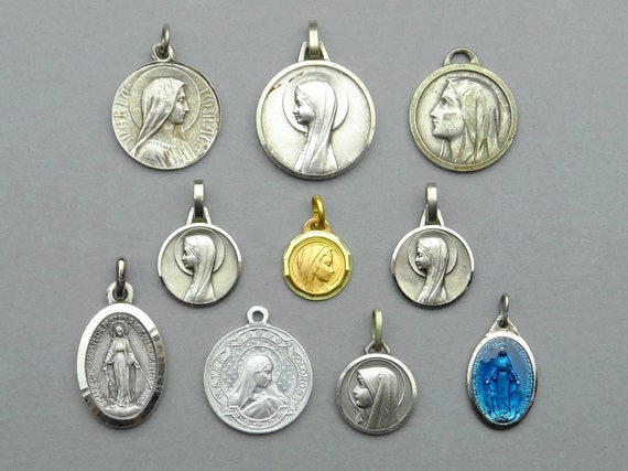 Saint Virgin Mary. Antique Religious Pendant. Bun… - image 1
