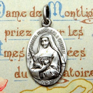 Sint Jane Frances de Chantal en Sint Franciscus van Sales. Antieke religieuze hanger. Grote medaille.