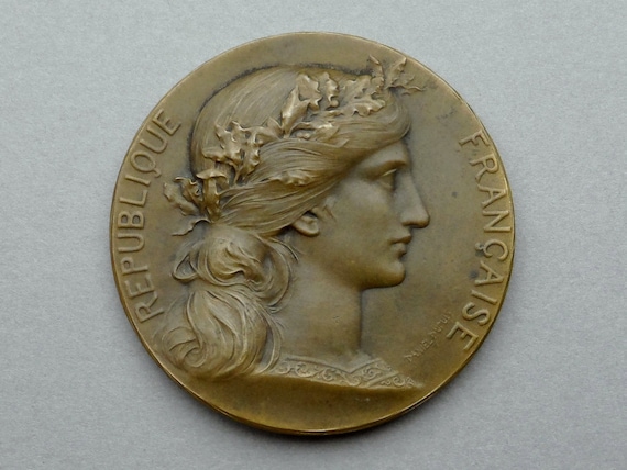Marianne, Woman, 1914 - 1918. Antique Large Medal. - image 1
