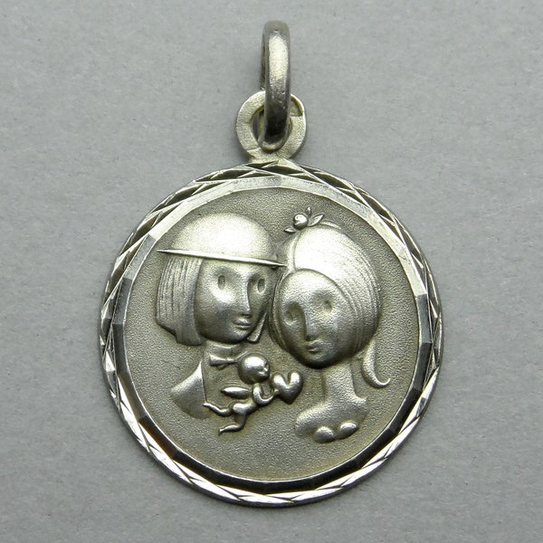 Les Amoureux, By Peynet. Antique Pendant. Silver Medal.