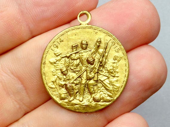 WWI Soldiers. 1914 / 1915. Patriotic Medal WWI. French Large Pendant.