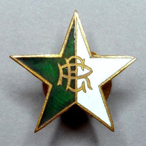 Monogramm, Buchstaben E R ER, grüner und weißer Stern. Französische antike Emaille-Brosche.