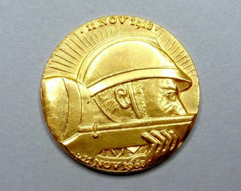 Adrian Helmet, French WWI Patriotic Medal. 1918 - 1968. Val de Marne. Token.
