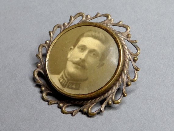 WWI Soldier 249 RI. French, Antique Photo Brooch.… - image 3