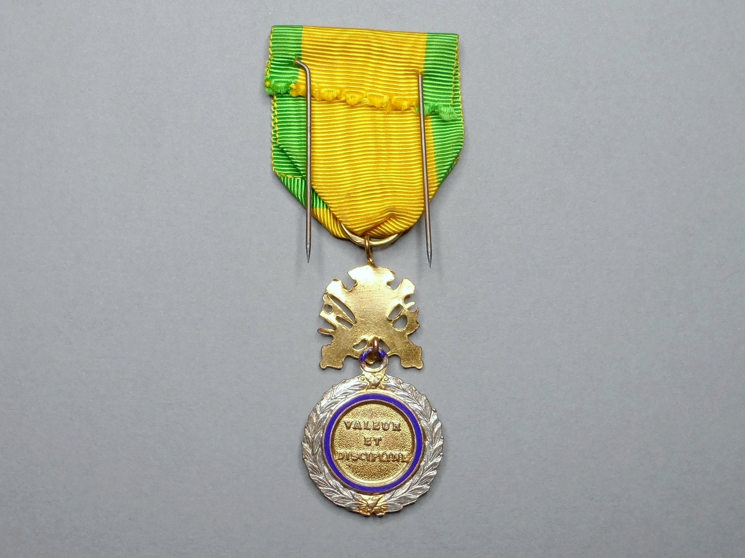 Military Medal. Antique French Medal With Ribbon. 1914 - 1918