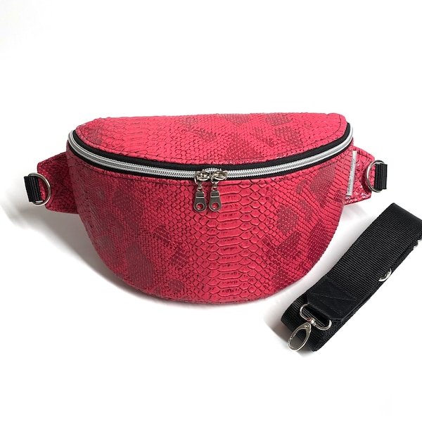 Umhängetasche in Schlangenleder Optik | Cross Body Bag Pink | Große Bauchtasche pink | Crossover Tasche mit breitem Gurt | Kunstledertasche