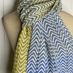 ZigZag Green to Blue Gradient Rectangular Scarf