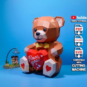 Papercraft Ours en peluche PDF, SVG, modèle Studio - Cœur d'ours en peluche artisanal en papier pour la Saint-Valentin - Sculpture d'ours, modèle en papier Lowpoly