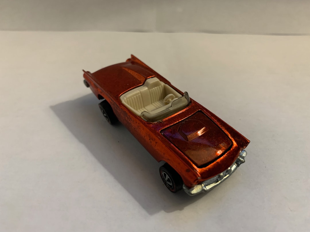 Hot Wheels Redline 1969 - 57 T-Bird Ford Thunderbird Décapotable Vert Métallisé - 1/64