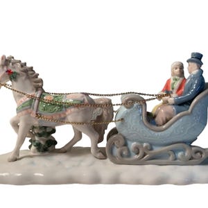 1940s Made in Occupied Japan 5.25&quot; Tall Victorian Sleigh Figurine