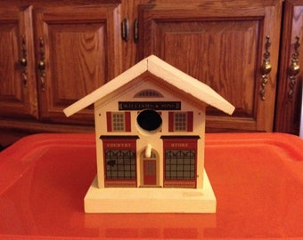 The Cat’s Meow Village – Series VI (1988) – Williams & Son Country Store 3-D Birdhouse