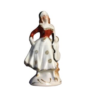 1940s Made in Occupied Japan 6&quot; Glazed Porcelain Colonial Lady playing a Violin Figurine
