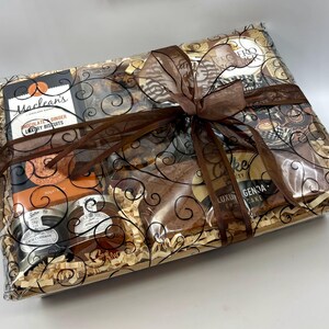 Italian Coffee Mini Hamper | Coffee & Biscuits | Ladies Mens Birthday Treat Gift Box | Present For Him | Gift For Her | Gourmet Food Hamper image 2