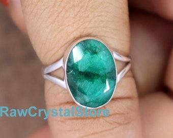 Raw Emerald Ring: sterlingzilveren geboortesteen, handgemaakt