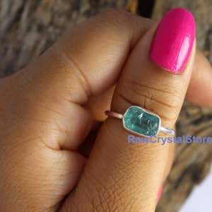 Natural Blue Apatite Ring, Raw Apatite Ring, Raw Stone Ring, 925 Sterling Silver Ring, Healing Crystal Rig, Gift for Her, Horizontal Ring