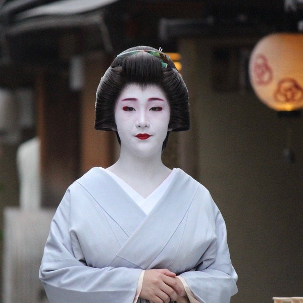 Geisha, Maiko, Kyoto Japan, Digital Download Photo Poster, Digital Print, Portrait Wall Art