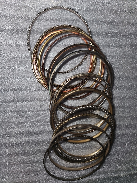 18 bangle lot - image 1