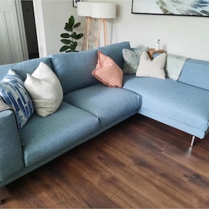 Funda de sofá NOCKEBY de 2 plazas con chaise longue, hecha a mano con múltiples opciones de color y tela. Hecha a medida para adaptarse a Nockeby.