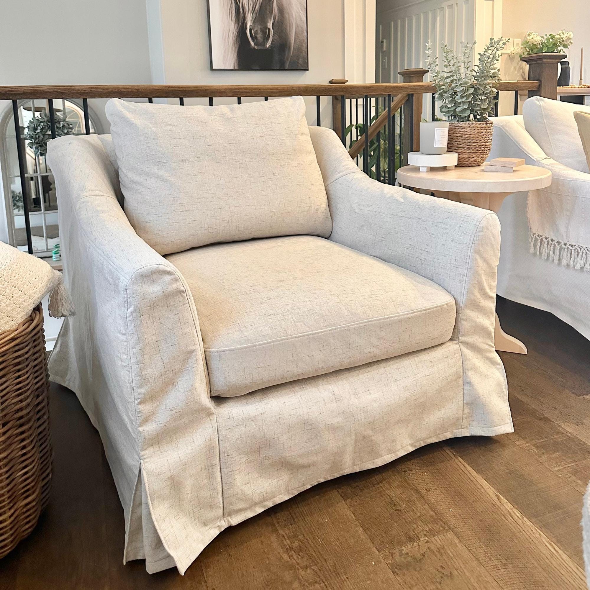 Farlov armchair discount